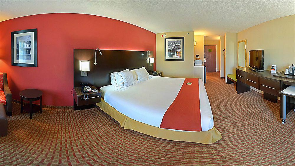 Holiday Inn Express Athens By Ihg Экстерьер фото