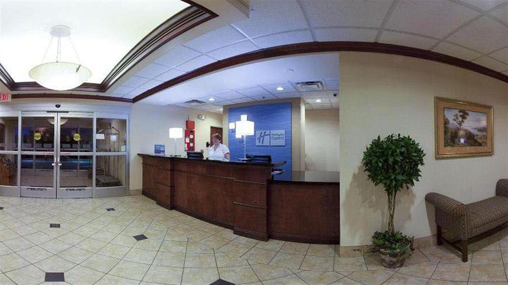 Holiday Inn Express Athens By Ihg Экстерьер фото