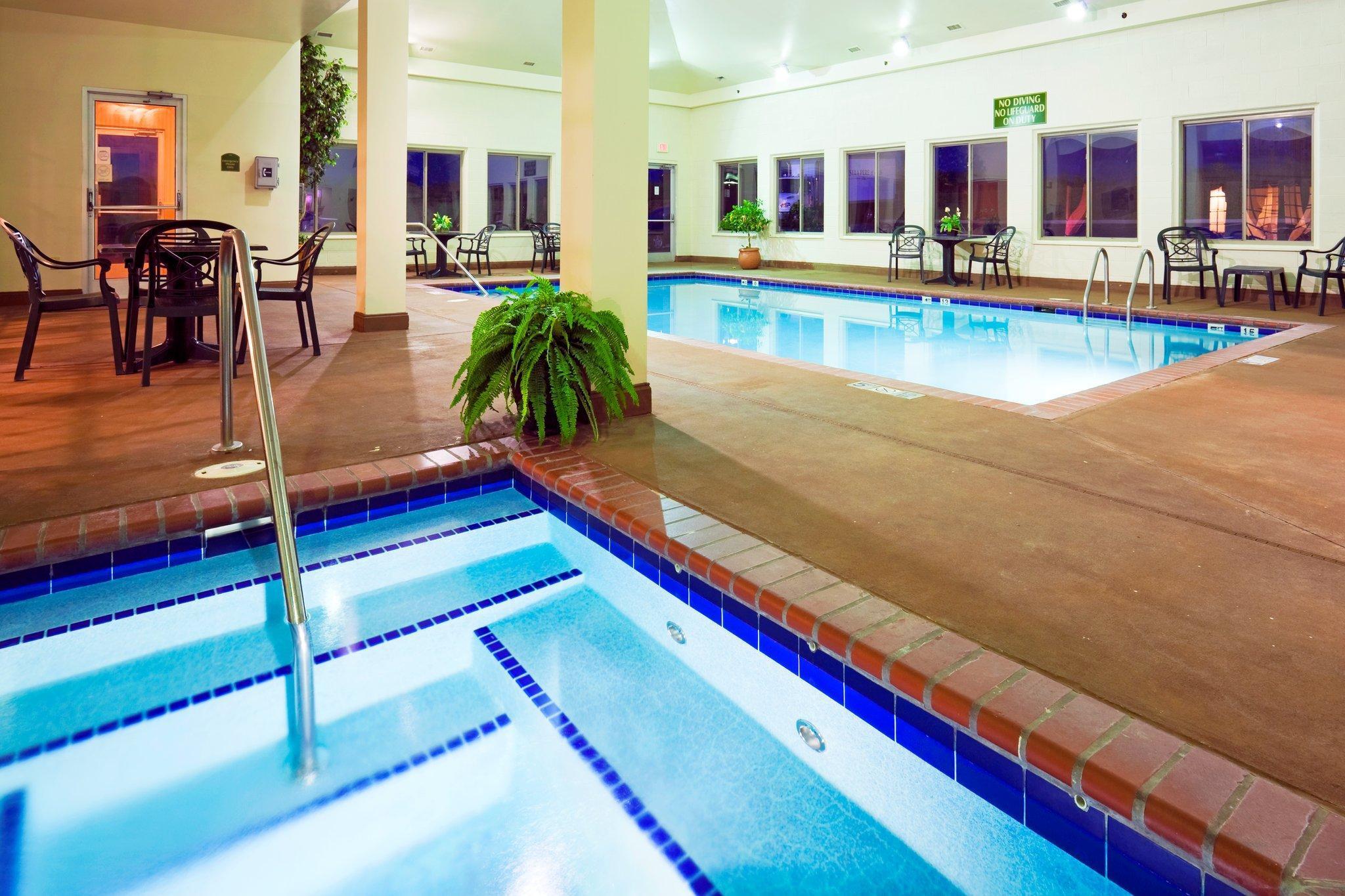 Holiday Inn Express Athens By Ihg Экстерьер фото
